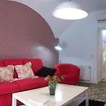 Apartament La Machacona Plaza De Santiago Caces