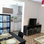 Apartament La Machacona Plaza De Santiago Caces