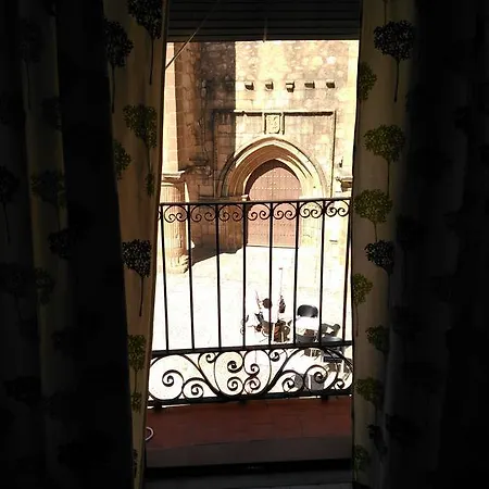 Apartamento La Machacona Plaza De Santiago Caces