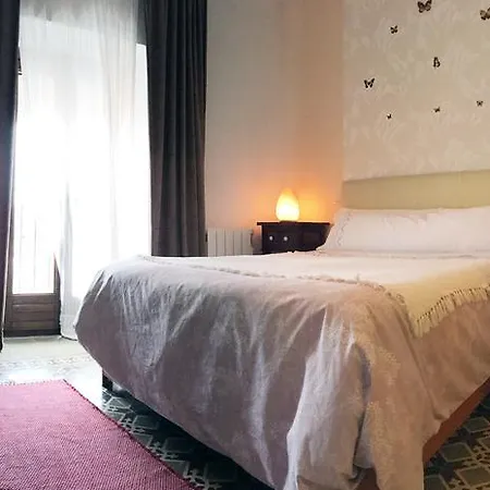 La Machacona Plaza De Santiago * Caces