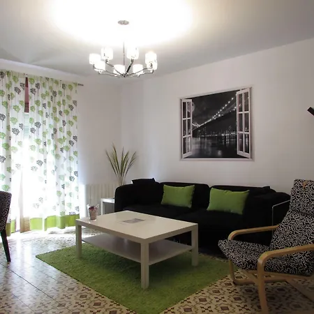 Apartamento La Machacona Plaza De Santiago Caces