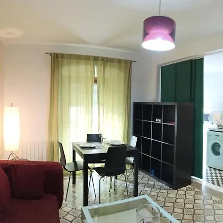 Apartamentos La Machacona Plaza De Santiago Caces