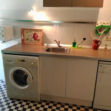 Apartamentos La Machacona Plaza De Santiago Caces